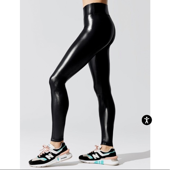 Carbon38 Pants - CARBON38 Regular Rise Leggings Takara Shine Black